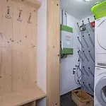 Schoeneben Anne Marie Wald im Pinzgau