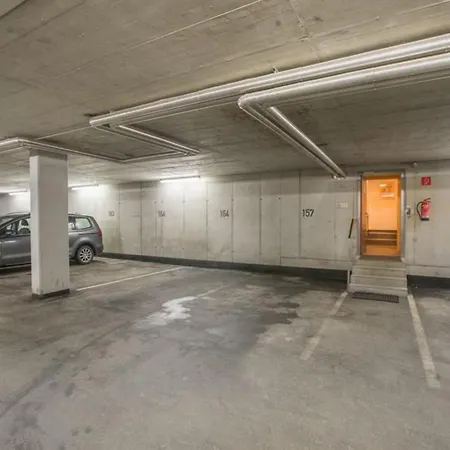 Schoeneben Anne Marie Wald im Pinzgau