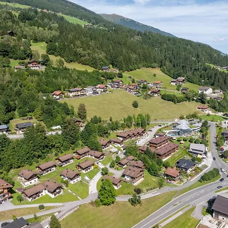 Schoeneben Anne Marie Wald im Pinzgau